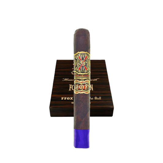 OpusX Heaven and Earth Tauros the Bull Maduro