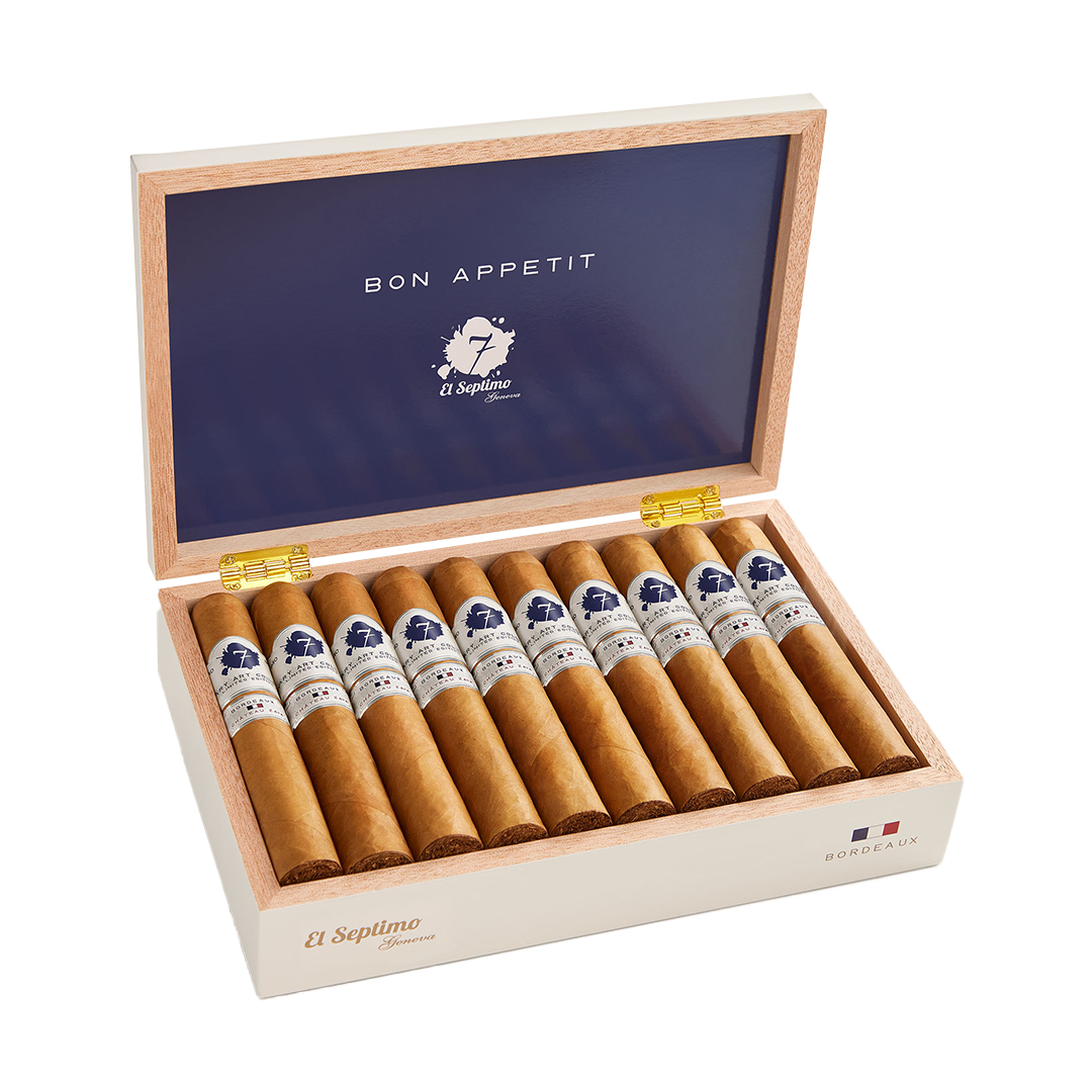Open wooden cigar box with cigars labeled 'El Septimo' on a white background